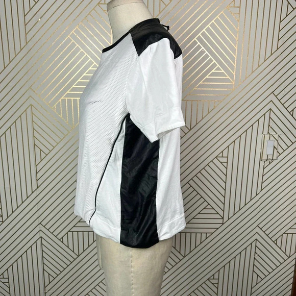 Nike Perforated Mesh Graphic Leather Zip‎ Back White T-Shirt Size US Medium - Picture 4 of 11